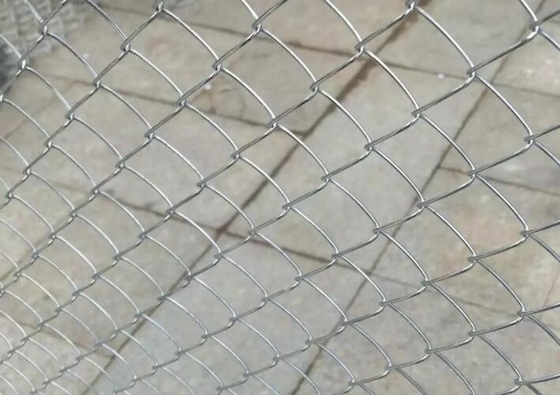 5m إلى 30m المجلفن البلاستيكية المغلفة سلسلة ربط شبكة لمقاومة الصدأ السياج